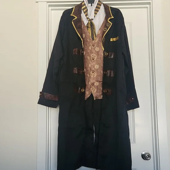 Spirit Steampunk Costume - Picture 9 of 10